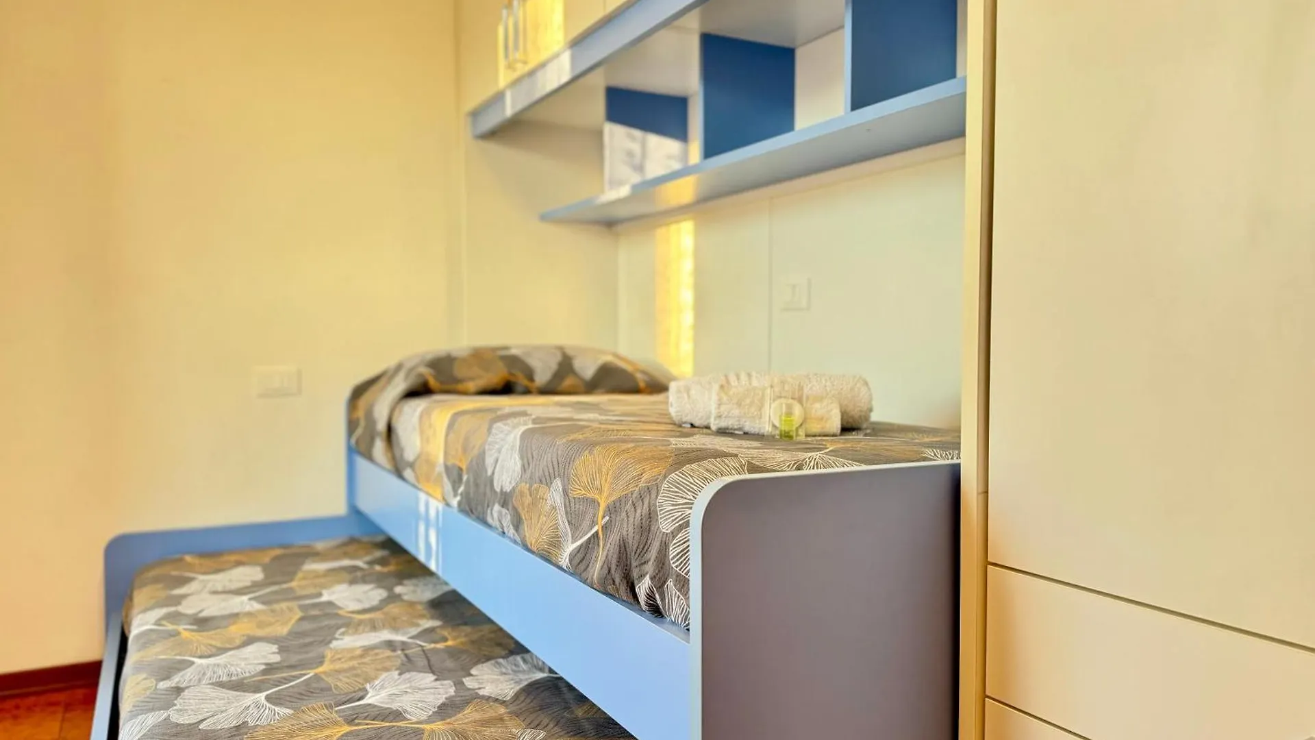 Ferienwohnung 82, Attico Leonardo Lido Adriano