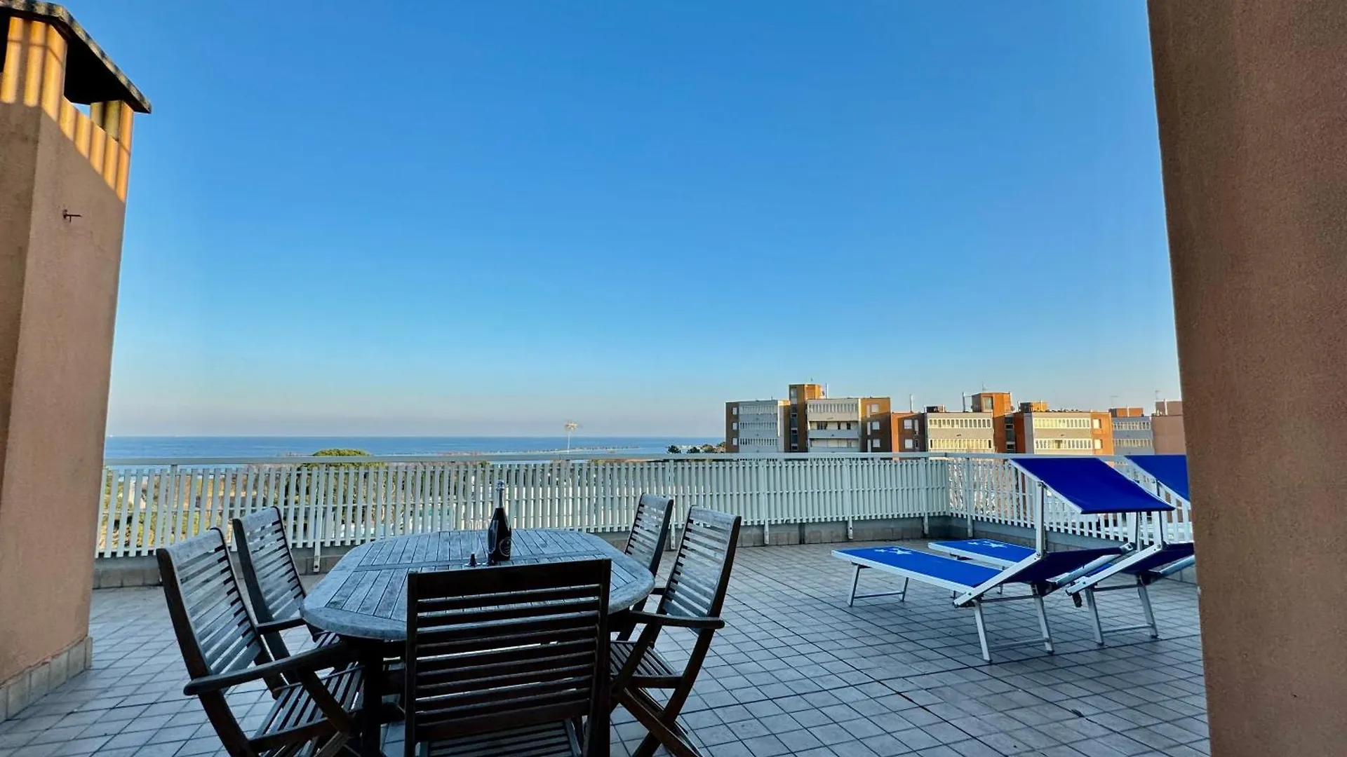 82, Attico Leonardo Apartment Lido Adriano