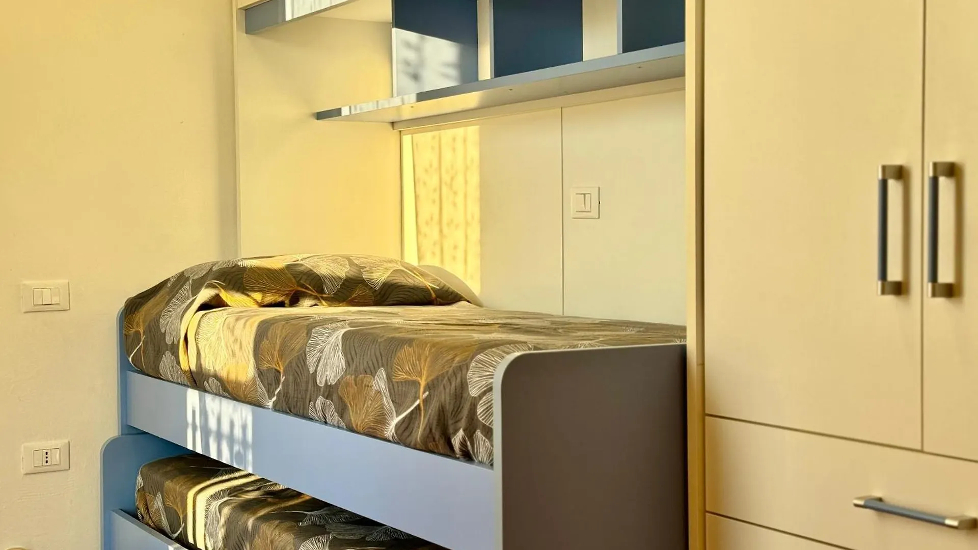 82, Attico Leonardo Apartment Lido Adriano